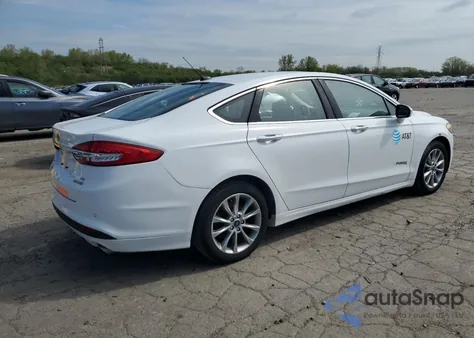 2017 Ford Fusion Se Hybrid z USA, uszkodzony, nr VIN 3FA6P0LU6HR409674